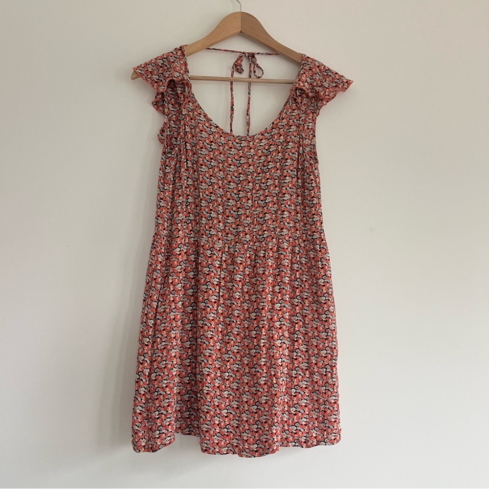 Nichii Floral Summer Mini Dress Red White w Flutter Sleeves Open Back Small